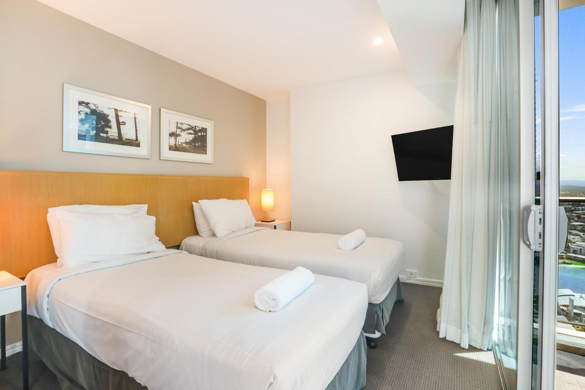 Number 1 H Residences - Wifi, Parking & More By Gold Coast Holidays Екстериор снимка