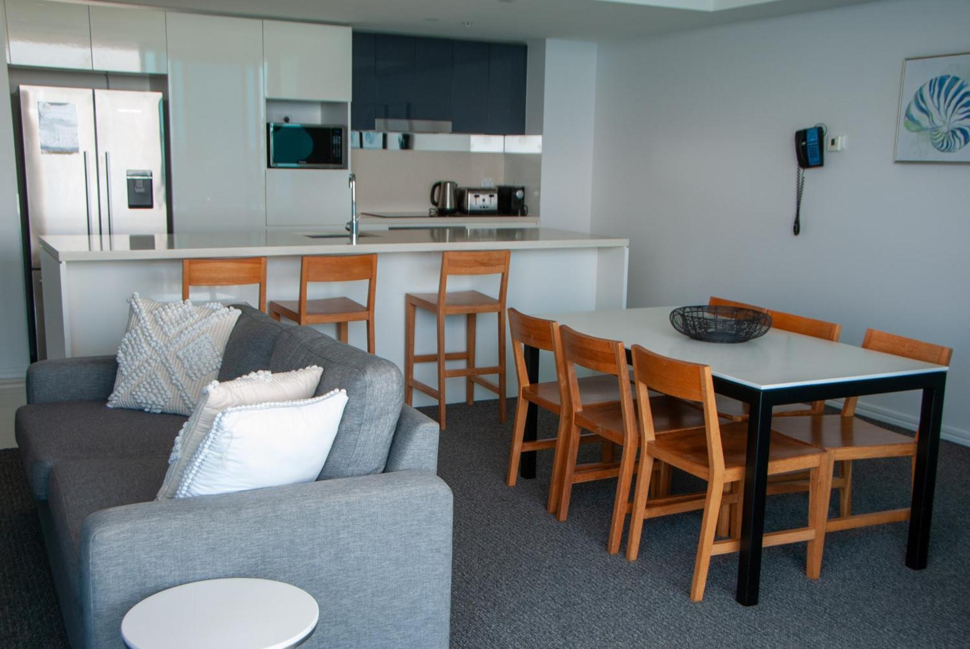Number 1 H Residences - Wifi, Parking & More By Gold Coast Holidays Екстериор снимка