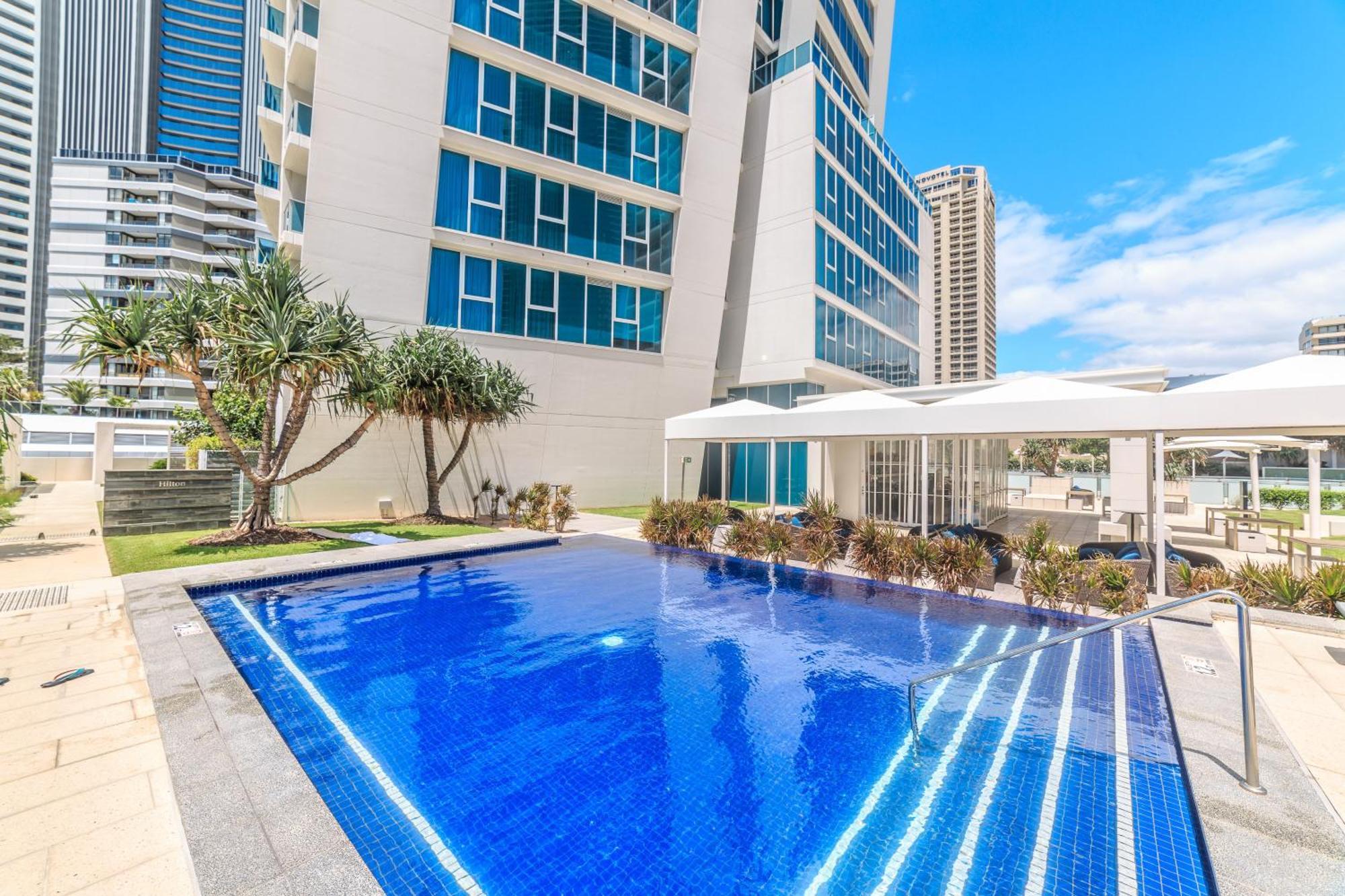 Number 1 H Residences - Wifi, Parking & More By Gold Coast Holidays Екстериор снимка