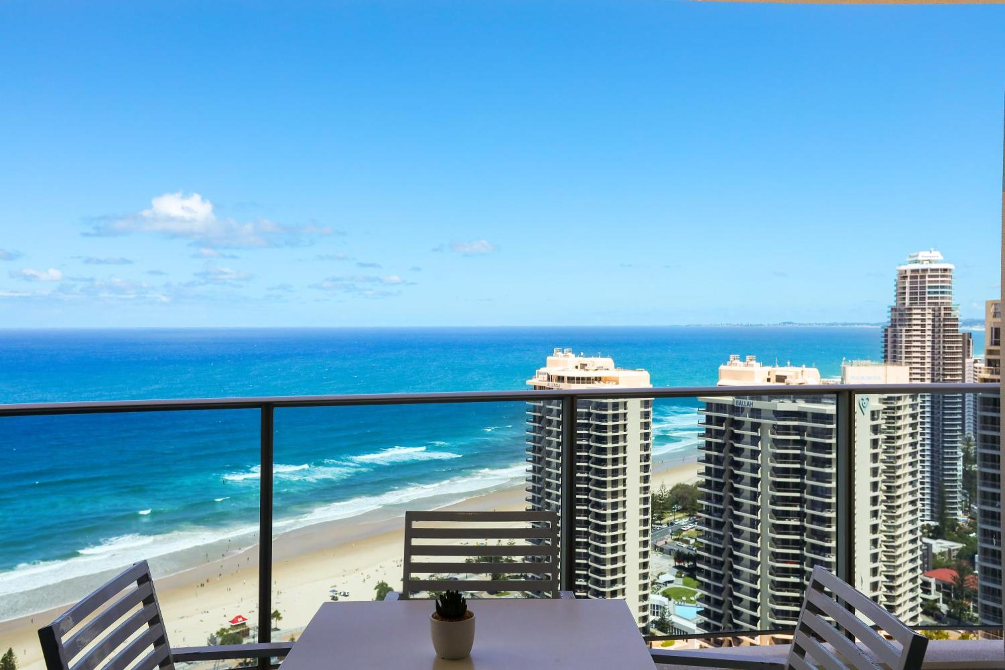 Number 1 H Residences - Wifi, Parking & More By Gold Coast Holidays Екстериор снимка