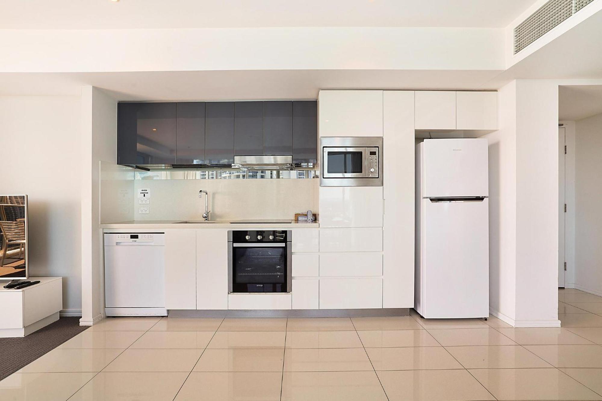 Number 1 H Residences - Wifi, Parking & More By Gold Coast Holidays Екстериор снимка