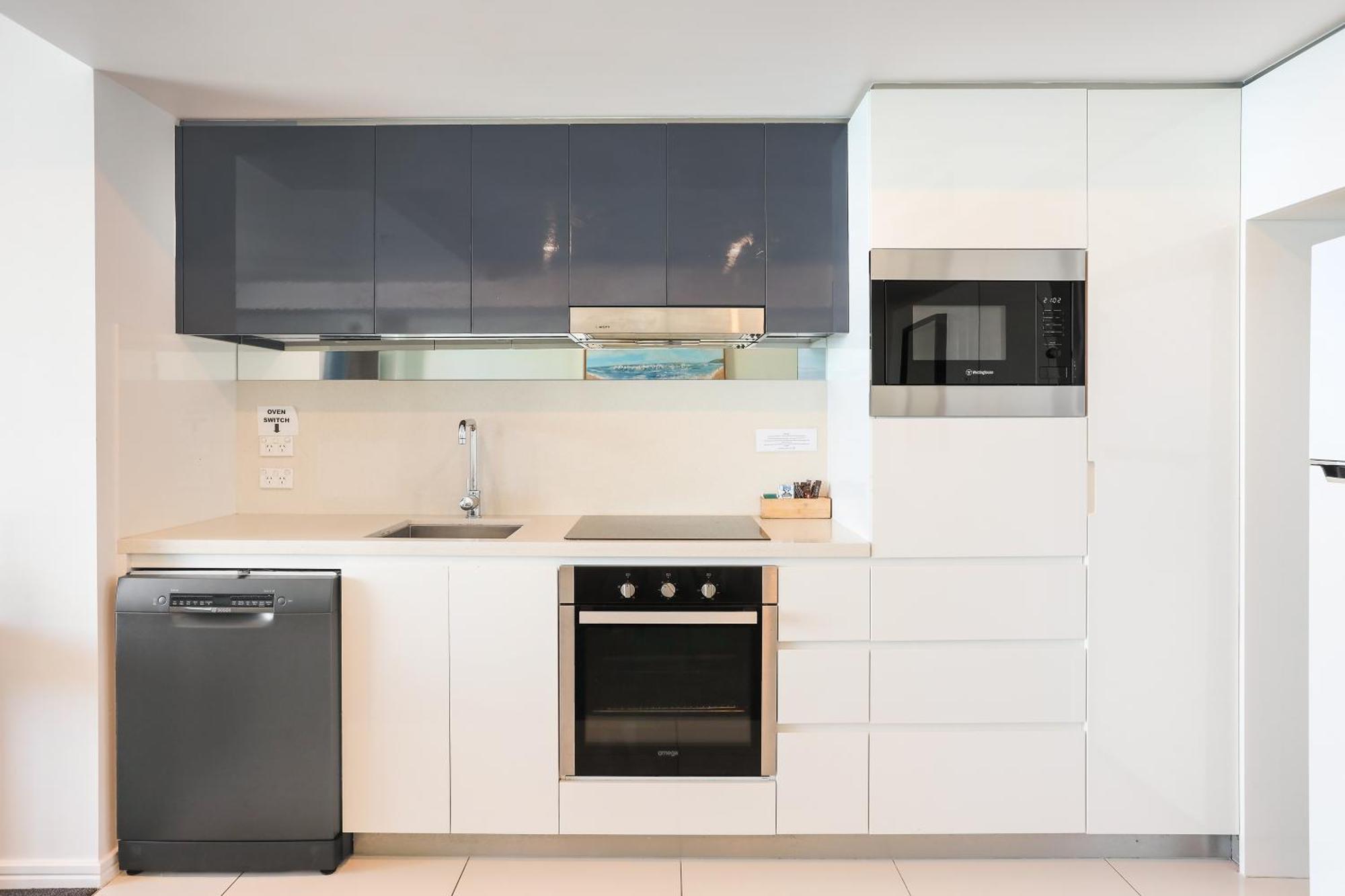 Number 1 H Residences - Wifi, Parking & More By Gold Coast Holidays Екстериор снимка